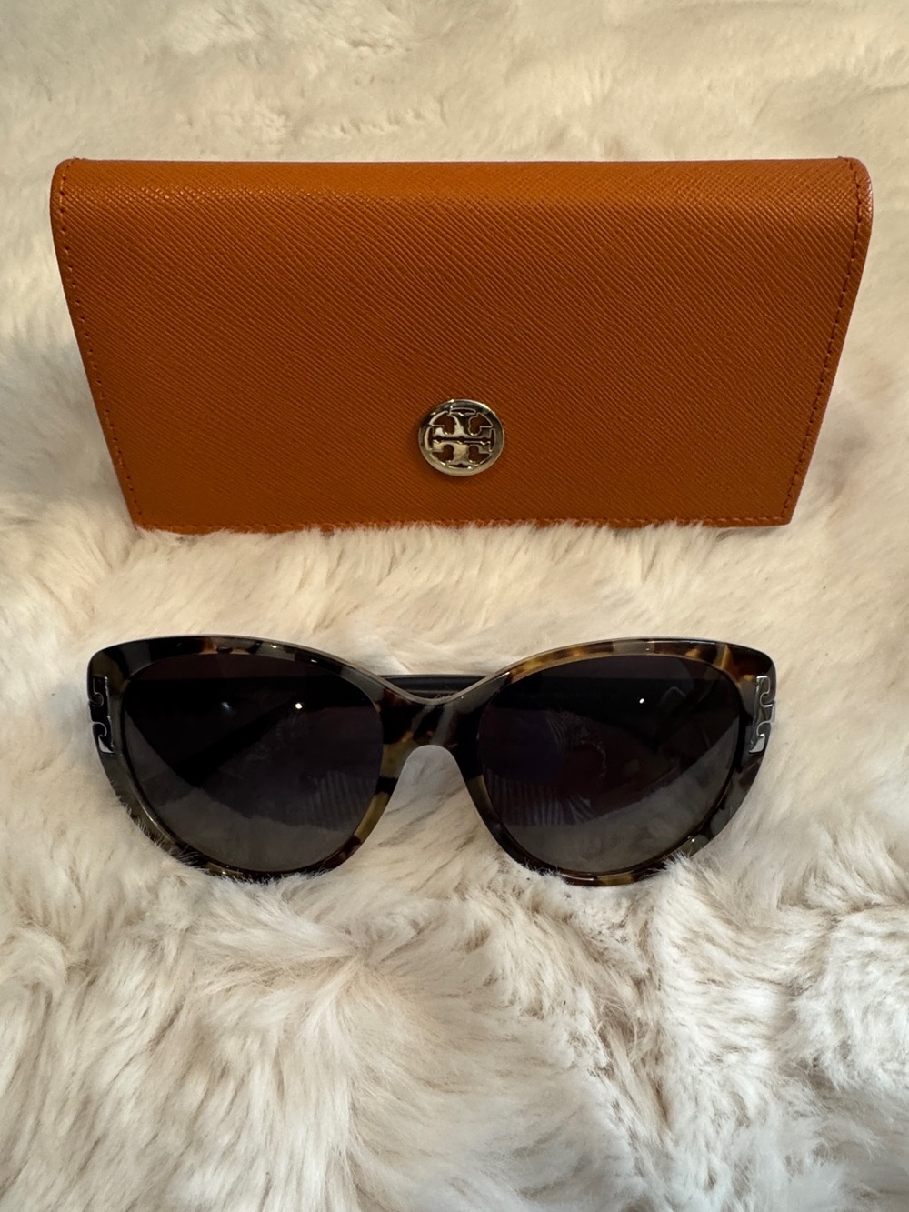 Tory Burch Tortoise Cat-Eye Sunglasses with Orange Logo Case